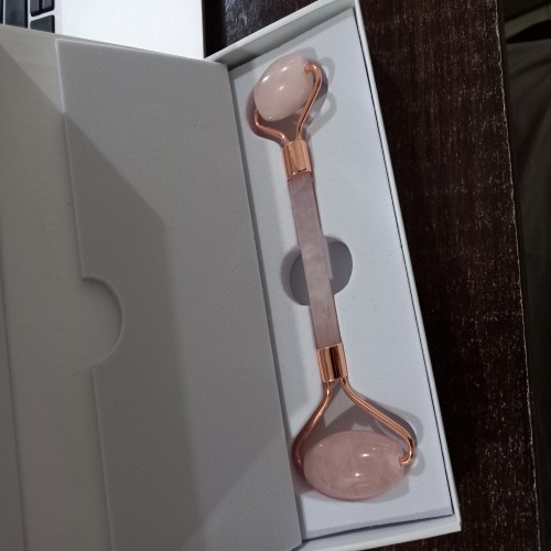 Facial Roller ( Rose )